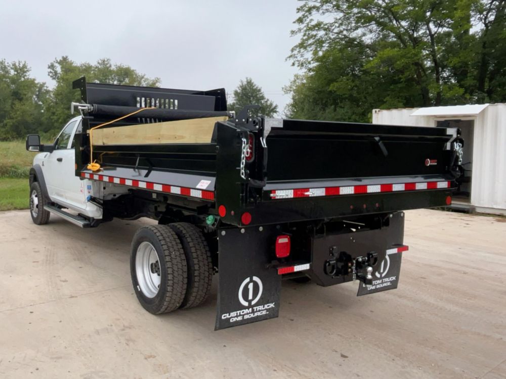 2024 RAM 5500 4x4 Parkhurst Manhauler Truck