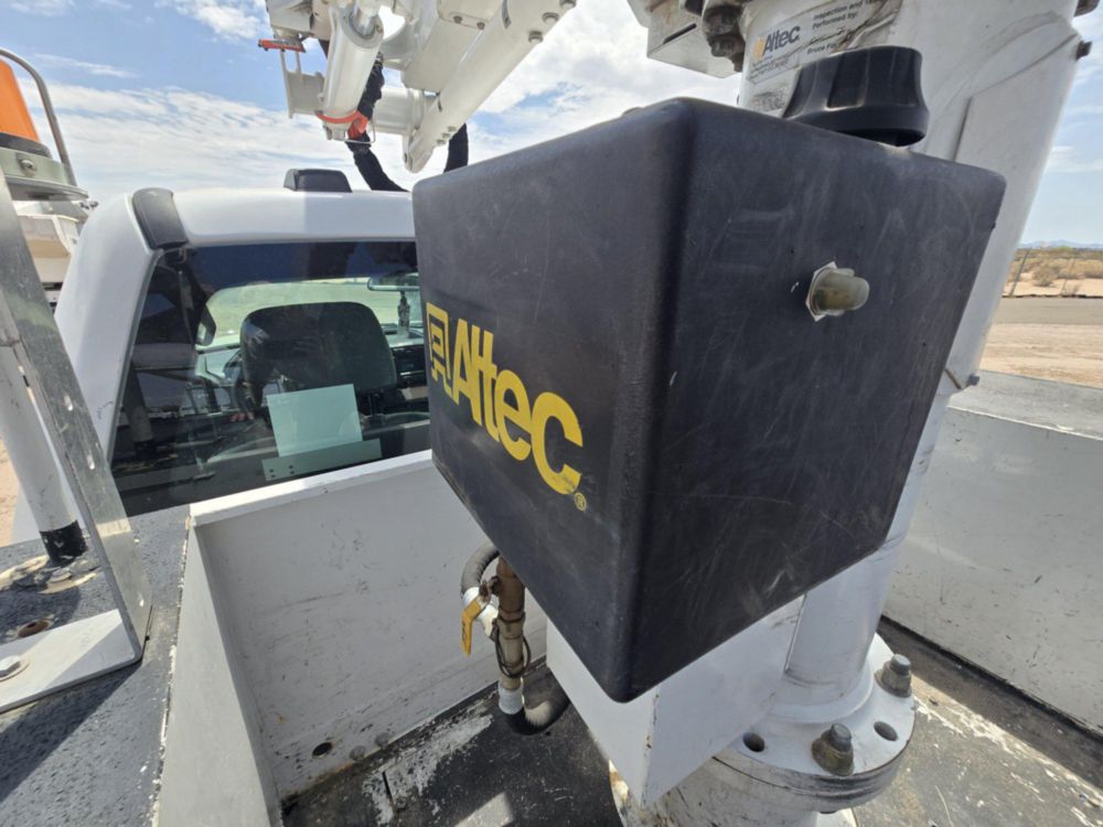 2022 Ford F-550 4x4 Altec AT-40G Bucket Truck