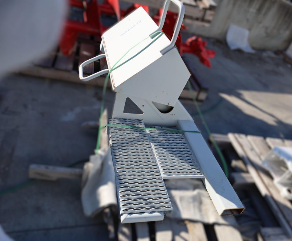 BASE VALVE MTG WELDT