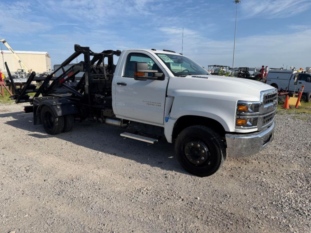 2023 Chevrolet 6500 4x2 Palfinger ACC-80 Container Handler Truck