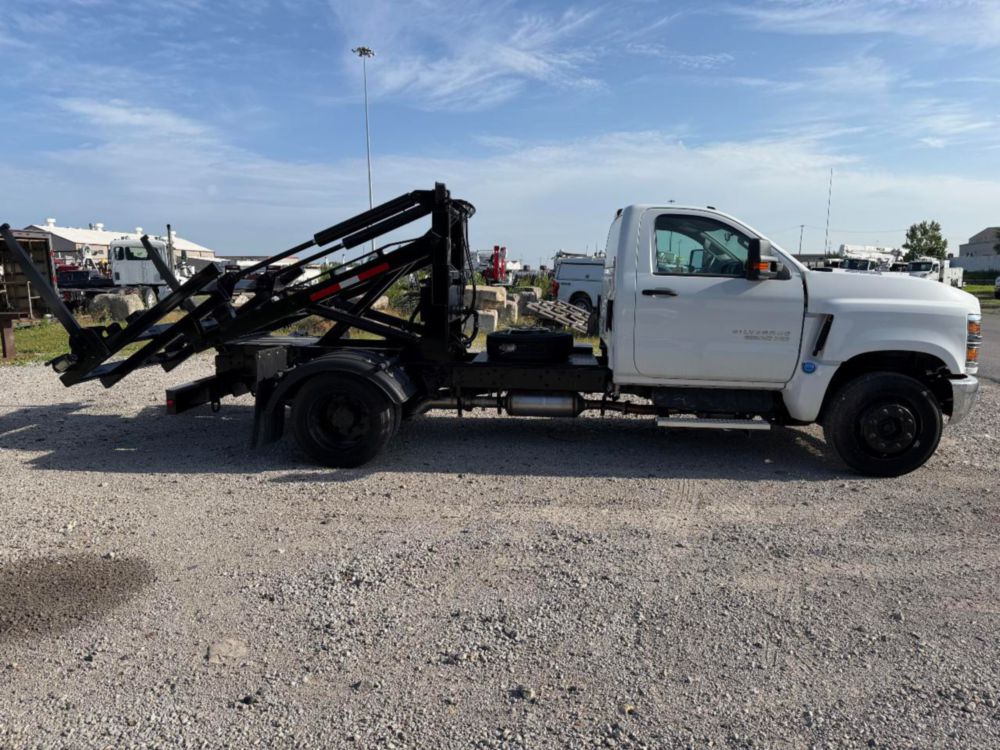 2023 Chevrolet 6500 4x2 Palfinger ACC-80 Container Handler Truck
