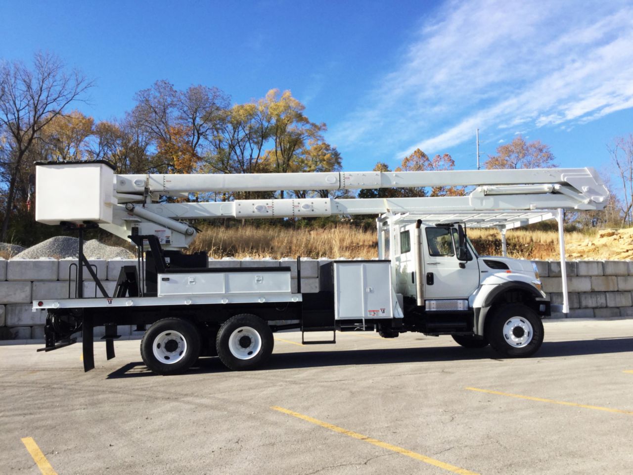 2013 International 7400 6x6 Terex RM-75 Bucket Truck