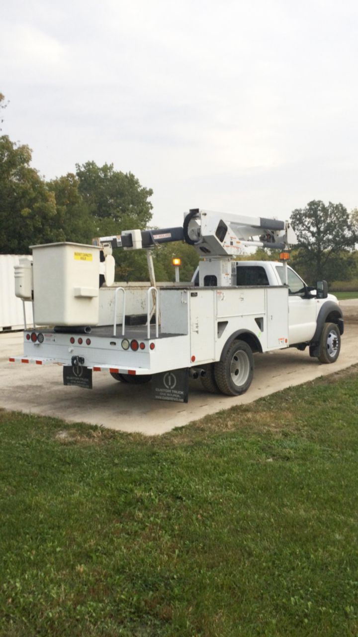 2016 Ford F550 4x4 Terex High Ranger LT40 Bucket Truck