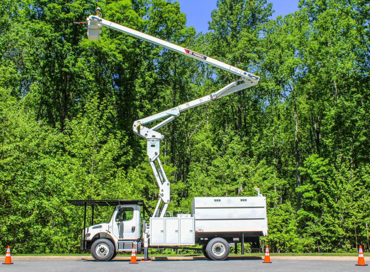 70 ft Forestry Bucket Truck Rental Custom Truck One Source