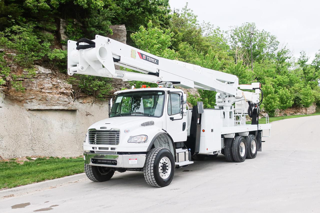 95 ft Transmission Bucket Truck Rental - Custom Truck One Source