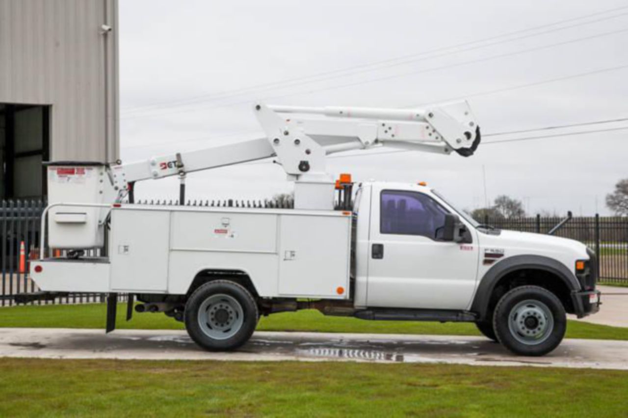 37 ft Telecom Bucket Truck Rental - Custom Truck One Source