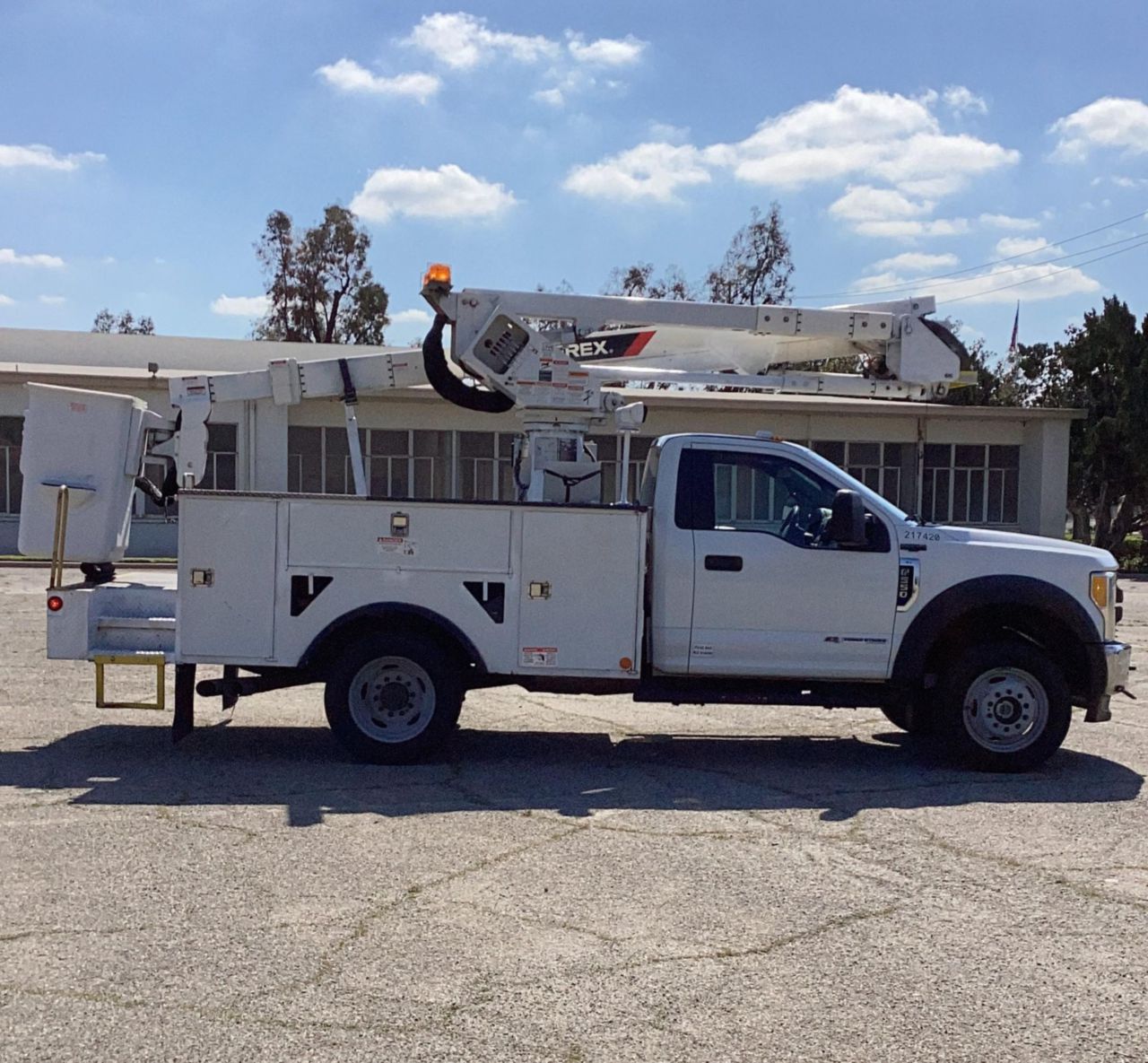 2017 Ford F-550 4x4 Terex LT40 Bucket Truck