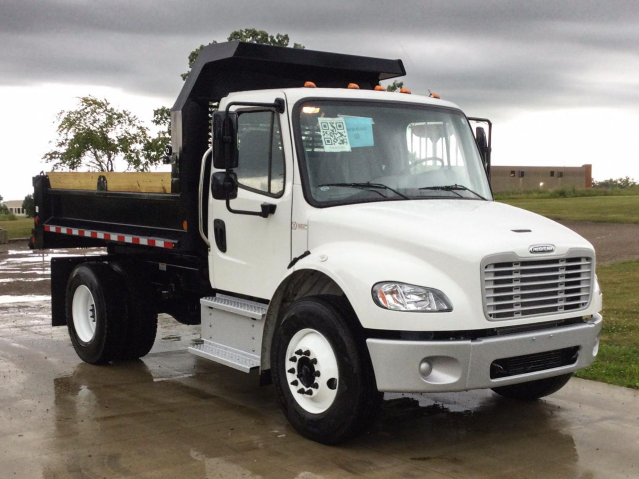 2024 Freightliner M2106 4x2 10' Brandon Dump Truck