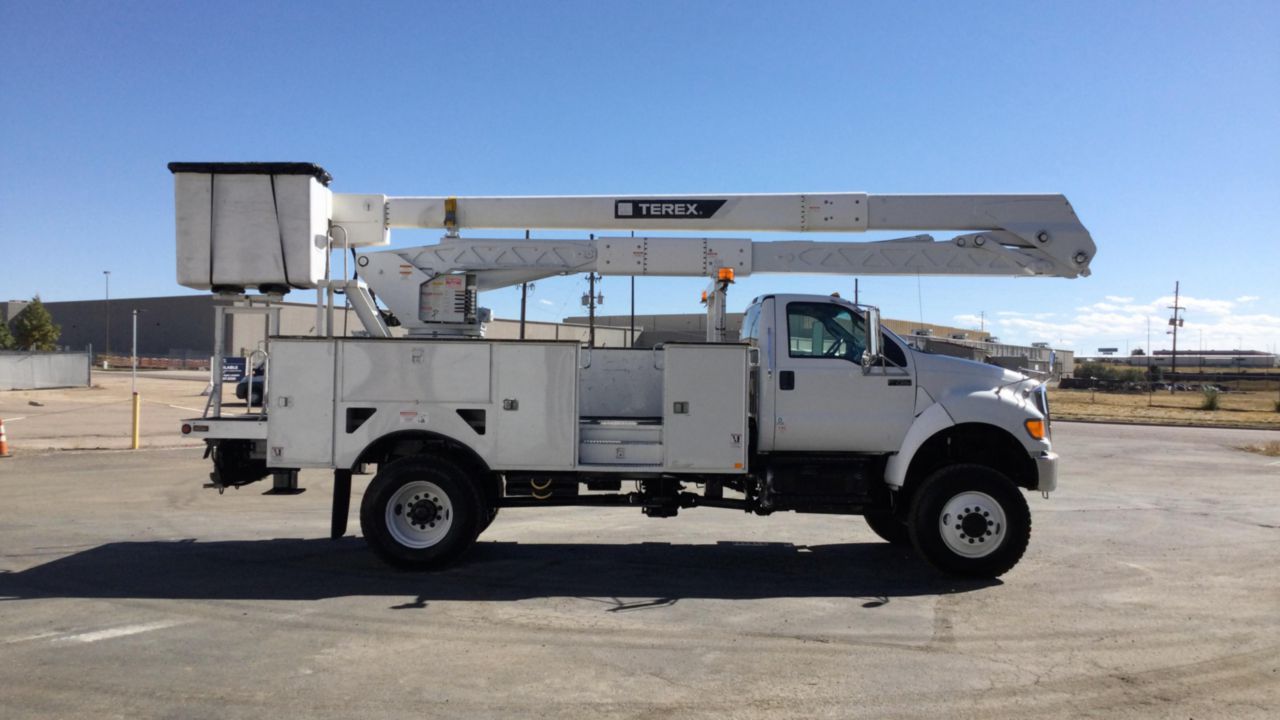 2015 Ford F750 4x4 Terex HRX-55 Bucket Truck