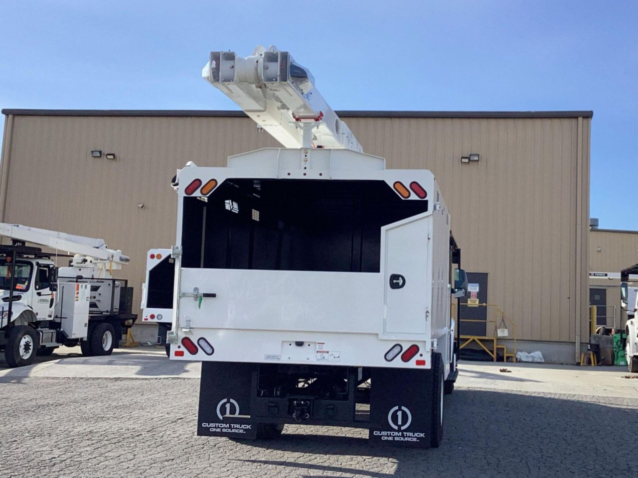 2027 Ford F750 4x2 Terex Utilities XT PRO 56-BOC-F-PC Bucket Truck