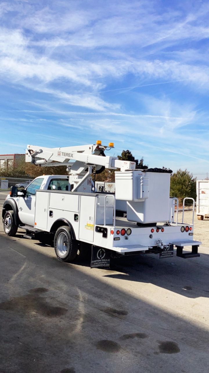 2016 Ford F550 4x4 Terex LT38 HiRail Bucket Truck