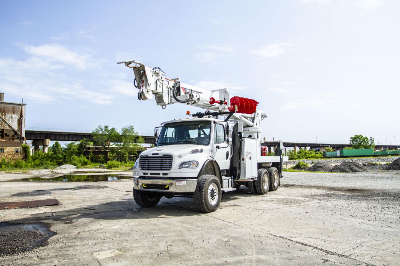 65.1 ft Digger Derrick Rental - Custom Truck One Source