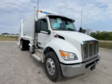 2026 Peterbilt 537 4x2 Loadmaster LEGACY3 20YD REAR LOADER SHORT