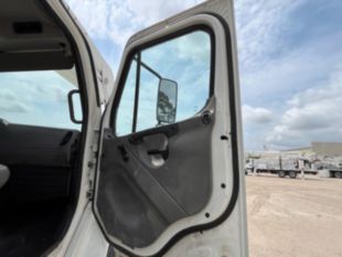 2016 Freightliner M2106 4x4 Terex TC55 Bucket Truck