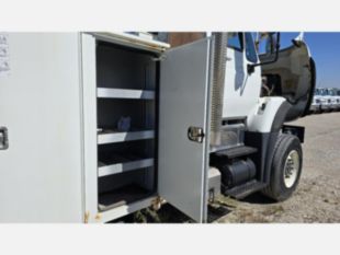 International 7400 Digger Derrick on 2012 International 7400 6x6