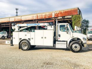 14 ft Heavy-Duty Crane Body Regular Cab Service Truck