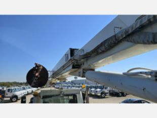 International 7400 Digger Derrick on 2012 International 7400 6x6