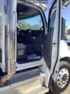 2021 Peterbilt 537 4x2 Load King VOYAGER 2 Service Truck With Crane