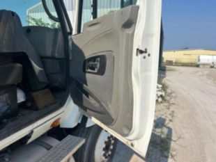 2011 Int'l Prostar Tandem Axle Day Cab