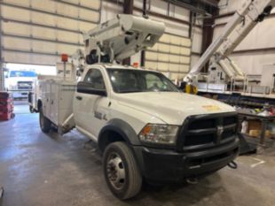 2017 Dodge 5500 4x4 Diesel Duralift DPM2-40 Bucket Truck