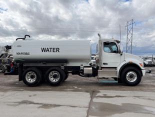2024 Peterbilt 548 6x4 Load King Load King 4000 Gallon Water Tank Water Truck