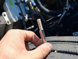 2016 Peterbilt 337  Stellar 10621Crane Equipped Service Truck