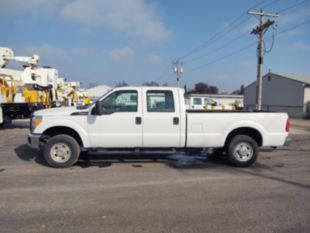 2015 Ford F-250 Crew Cab 4x4 Pickup