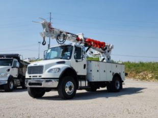 2020 Freightliner M2106 4x4 Terex C4047 Digger Derrick