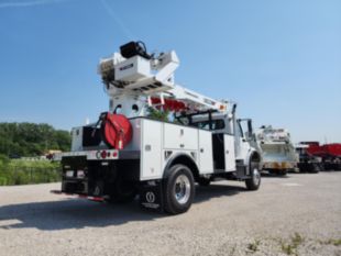 2020 Freightliner M2106 4x4 Terex C4047 Digger Derrick