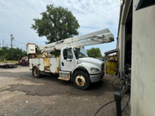 2015 Terex HRX-55 2015 Freightliner M2106 Bucket Truck