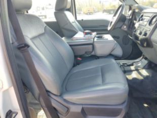 2015 Ford F-250 Crew Cab 4x4 Pickup