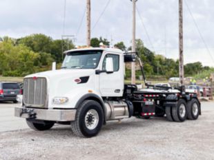 2025 Peterbilt 567 6x4 Galbreath U5-OR-174 Roll-Off Truck