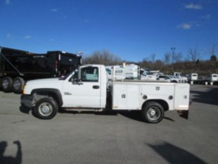 2006 Chevrolet 3500 4x2 Service Truck