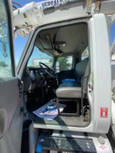 2019 International MV607 4x2 Versalift TMD-2047-T Digger Derrick