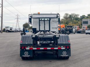 2024 Volvo VHD64 6x4 Galbreath U5-OR-174 Roll-Off Truck