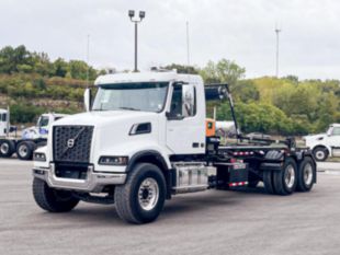 2024 Volvo VHD64 6x4 Galbreath U5-OR-174 Roll-Off Truck