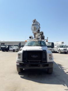 2019 Ford F750 4x2 Versalift TMD-2047-T Digger Derrick