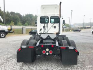 Tandem Axle Natural Gas Highway Tractor