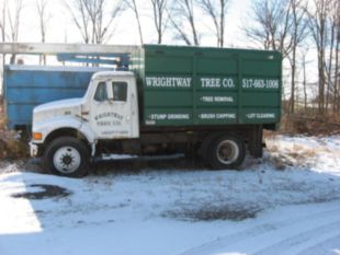 1997 Int'l 4700 4x2 Diesel Schodorf Chipper Truck