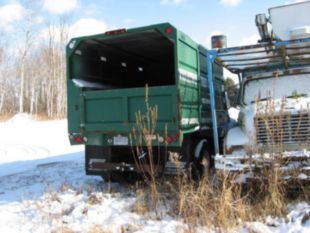 1997 Int'l 4700 4x2 Diesel Schodorf Chipper Truck