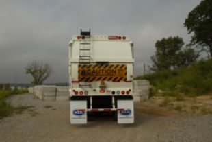 40 cu yd 380 hp Tandem Axle Commercial Front Loader (FEL)