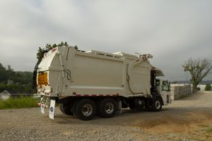 40 cu yd 380 hp Tandem Axle Commercial Front Loader (FEL)