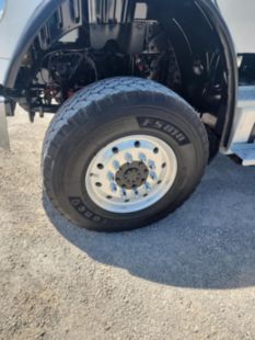 2020 Freightliner M2106 6x6 Daycab Tractor