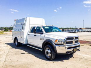 11 ft Medium-Duty Enclosed Body Crew Cab Service Truck