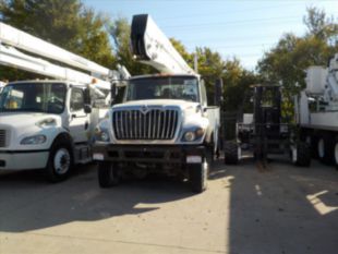 2012 Versalift VO-455-MHI / 2013 International 7300 4x4 Bucket Truck