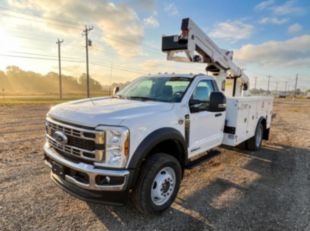 2025 Ford F600 4x4 Versalift SST-40-EIH Bucket Truck