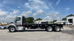 2015 Peterbilt 567 6x4 Flatbed Truck