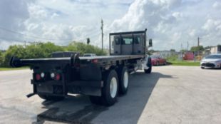 2015 Peterbilt 567 6x4 Flatbed Truck