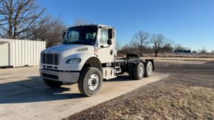 2014 Freightliner M2106 6x6 Daycab Tractor