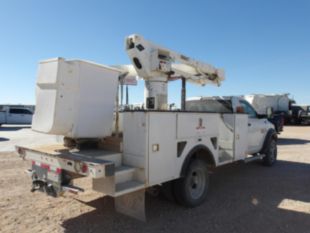 2015 RAM 5500 4x4 Versalift SST-40-EIH Bucket Truck